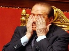 Берлускони обварился кипятком