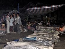 Китай: Количество жертв землетрясения достигло 12 тысяч человек