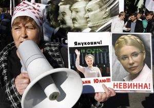 Адвокат: Тимошенко не отказывается от участия в суде, ей не позволяет здоровье