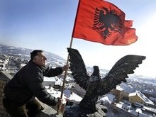 Financial Times: Москва продолжает оказывать давление на Косово