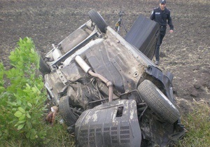 В лобовом столкновении автомобилей в Харьковской области погибли четыре человека