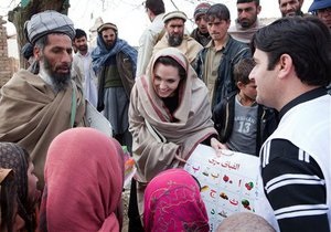 Джоли совершила тайный визит в Афганистан