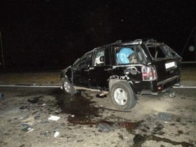 В Николаевской области столкнулись легковой автомобиль и внедорожник, два человека погибли