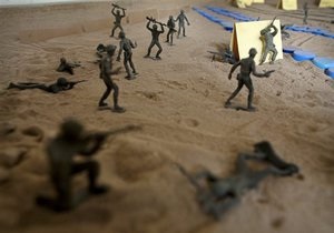 Новости США: В американской школе игрушечных солдатиков сочли пропагандой насилия