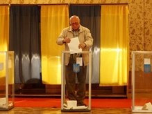 БЮТ и Партия регионов предлагают проводить выборы в два тура