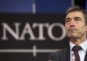 Генсек НАТО: Я очень обеспокоен ситуацией в Украине