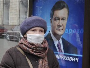 Янукович: Мы посылаем в Китай самолет, который должен привезти в Украину 20 млн повязок