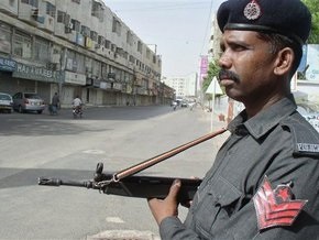 Террористы атаковали ряд полицейских зданий в Пакистане: есть жертвы