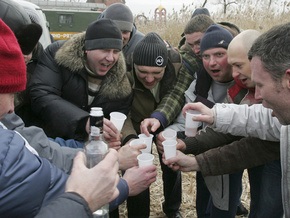 Власти Донецка призвали отказаться от алкоголя и табака во время кризиса
