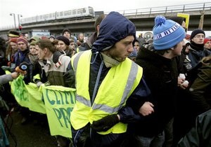 Климатический саммит в Копенгагене: демонстранты попытались взять штурмом зал заседаний