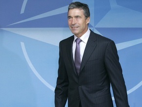 Генсек НАТО посетит Россию в декабре