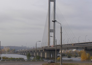 В Киеве из-за ремонтных работ ограничат движение на Южном мосту