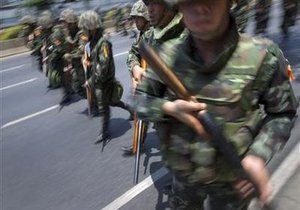 Власти Таиланда признали, что военные стреляют в демонстрантов боевыми патронами