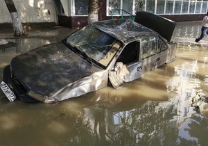 Память погибших в Крымске почтили зажженными свечами