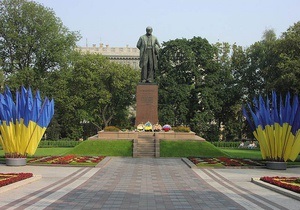 В Киеве в парке Шевченко откроют информационный центр для туристов в виде трамвая