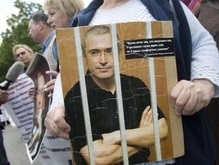 Путин: Освобождение Ходорковского зависит от Медведева