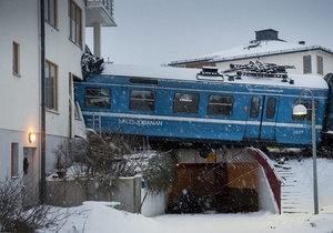 Новости Швеции - странные новости: Шведская уборщица, врезавшаяся на поезде в дом, готовится стать машинистом локомотива
