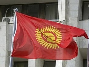 Двух кандидатов в президенты Кыргызстана сняли с выборов за незнание государственного языка