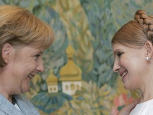Тимошенко поговорила с Меркель по телефону