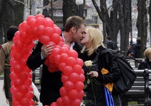 Медики советуют избегать поцелуев в День святого Валентина