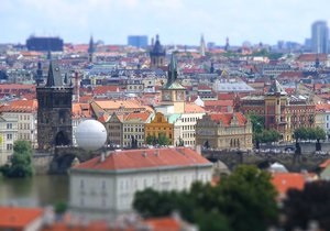 Чешский против русского:  война вывесок  в Чехии