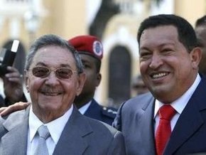 Рауль Кастро совершил первую заграничную поездку с момента избрания