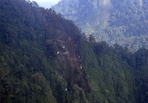 Индонезийские спасатели не нашли выживших на месте крушения Sukhoi SuperJet-100