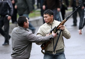 Власти Кыргызстана будут выкупать оружие у населения