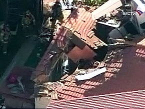 Во Флориде легкомоторный самолет упал на жилой дом