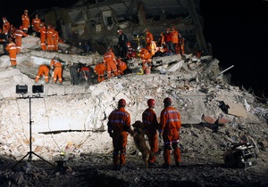 Число жертв землетрясения в Турции превысило 500 человек