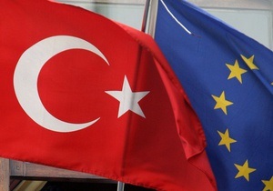 Совет Европы призывает все стороны конфликта в Турции к диалогу