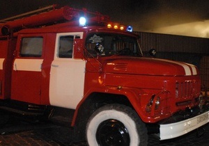 В Черкассах пожарный автомобиль, ехавший на вызов, врезался в маршрутный автобус