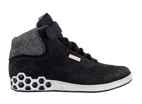 Новая коллекция женской одежды и обуви Reebok On The Move Осень-Зима 2009