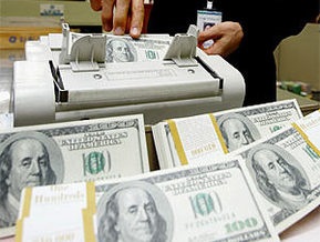 Торги на межбанке открылись в диапазоне 7,63-7,67 гривны за доллар