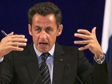 Саркози застукали с новой подругой-моделью