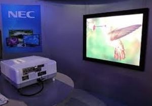 NEC еще несколько раз  Впервые в мире  и, возможно, теперь это абсолютный технологический лидер в области создания проекторов.