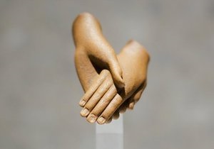 В Польше мужчине пересадили женские руки