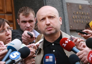 СБУ: Турчинов пришел на допрос по повестке. Обыск в его квартире не планировался