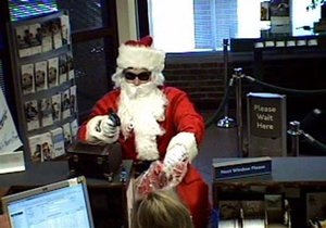 В США Санта-Клаус ограбил банк, чтобы  расплатиться с эльфами 