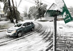 В США жертвами снежной бури стали три человека, более 2 миллионов остались без электричества
