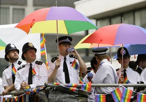 Британский парламент окончательно разрешил однополые браки
