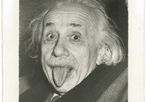 Рентгеновский снимок черепа Эйнштейна продали почти за $40 тысяч