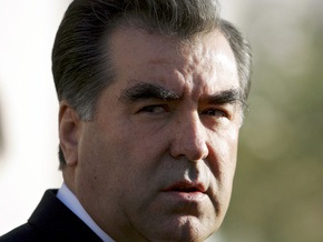 Президент Таджикистана заявил, что его страна не готова перенимать западную модель демократии