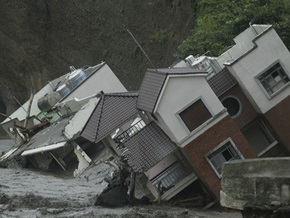 В результате тайфуна Моракот на Тайване погибли более 100 человек