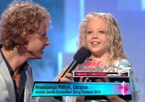 Детское Евровидение 2012: Азаров поздравил Настю Петрик с победой