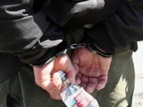 Пограничники нашли у украинца бутылки из-под Растишки с экстрактом опия