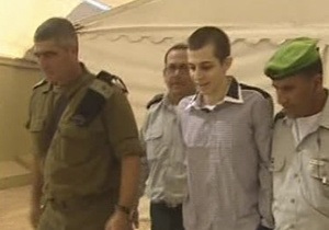 Фотогалерея: История одного капрала. Израиль обменял Гилада Шалита на палестинских заключенных