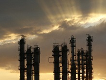 АМКУ оштрафовал нефтетрейдеров за цены