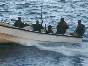 На борту захваченного пиратами турецкого сухогруза - восемь украинцев
