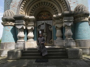 Корреспондент: Скованные одной верой